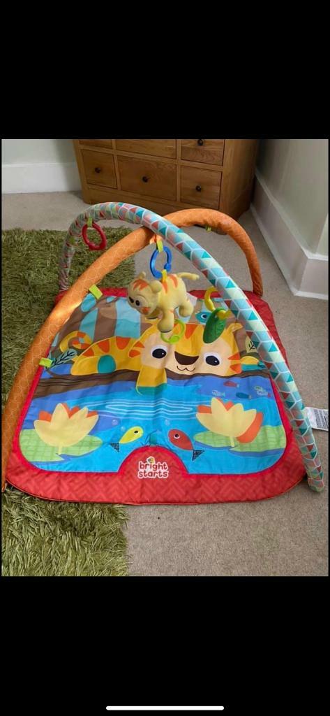jungle theme play mat